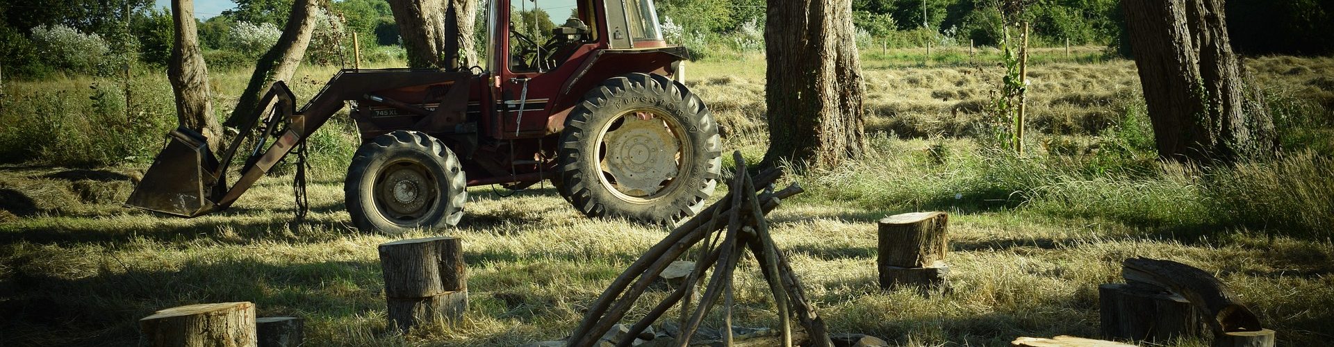 Fendeuse à bois sur roue - Fendeur bûche derrière remorque & tracteur